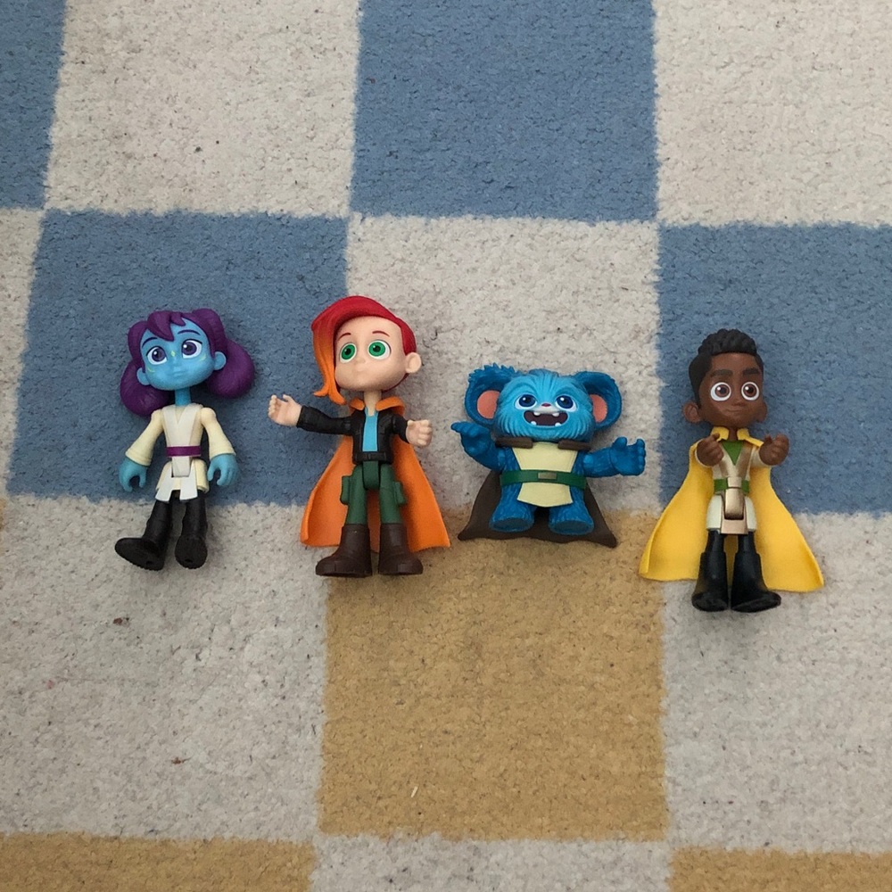 📦 Young Jedi Character Figurines